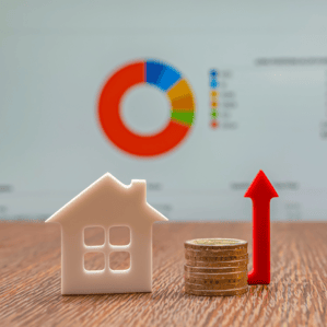 https://loanscanada.ca/wp-content/uploads/2023/03/Canadian-Housing-Market.png